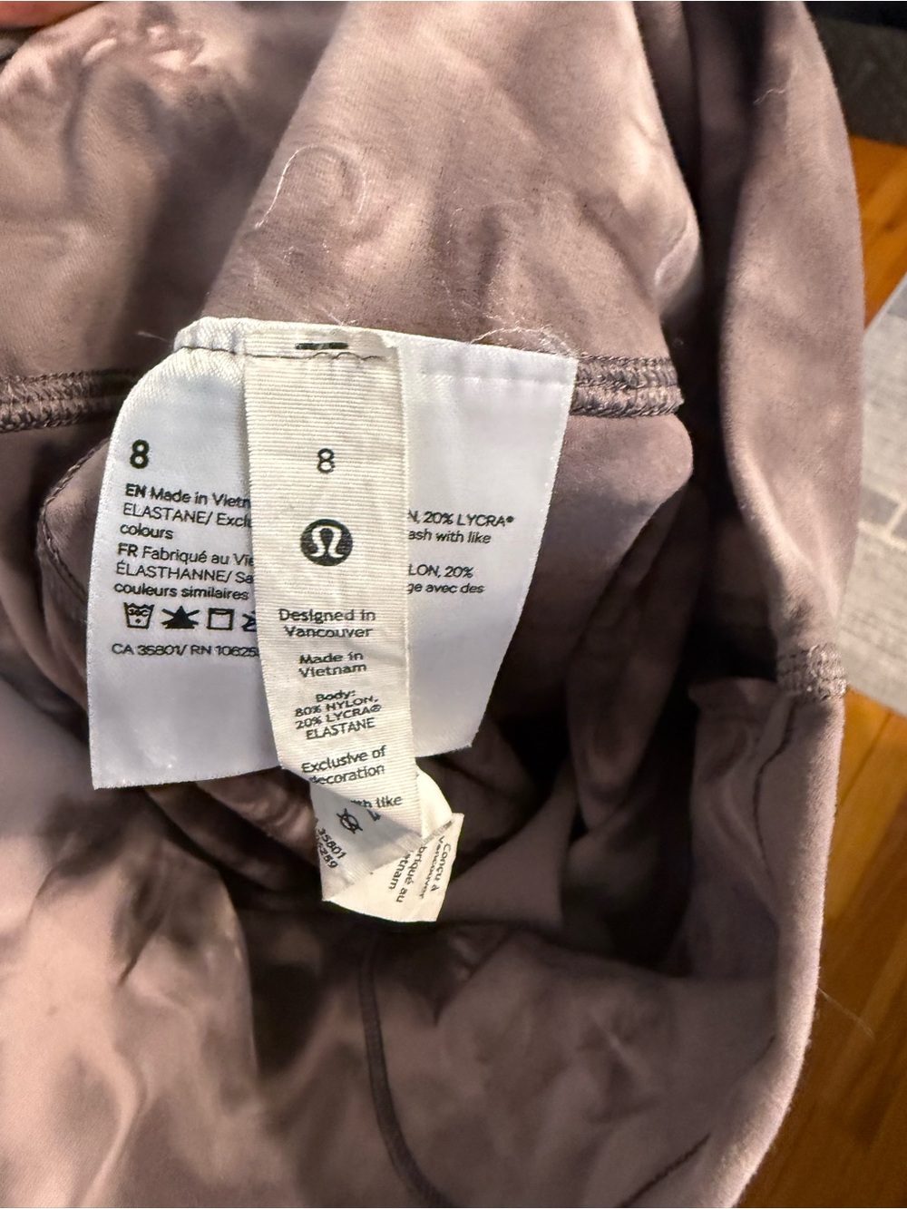 Lululemon Size 8 tie dye Leggings in Dusty Mauve, brown/tan and pink